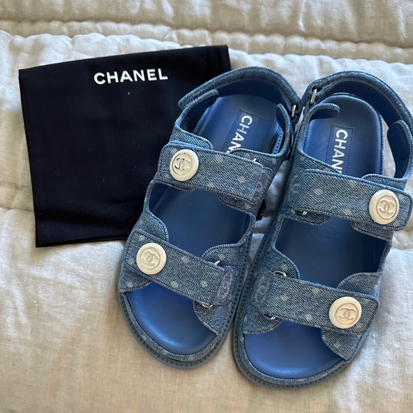 Chanel Velvet Velcro Sandal – Hey It's Personal Shopper London |  islamiyyat.com
